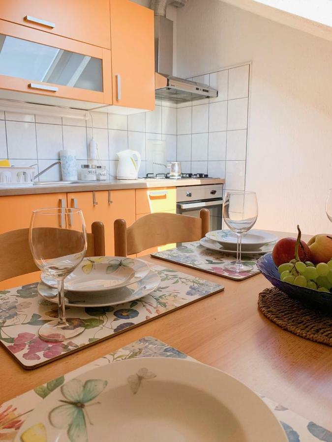 Apartment Ela's *